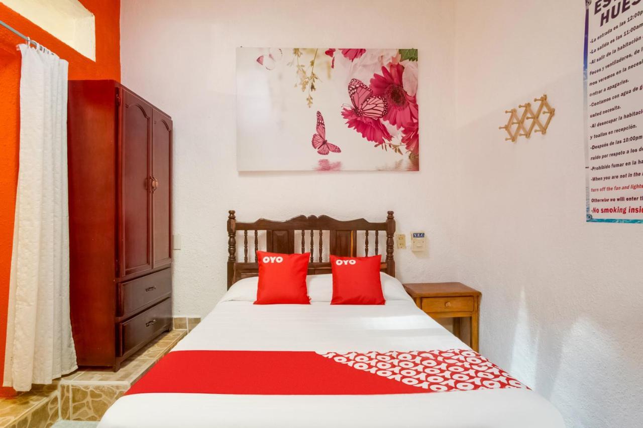 Oyo Hotel Posada Esmeralda San Patricio Melaque Esterno foto
