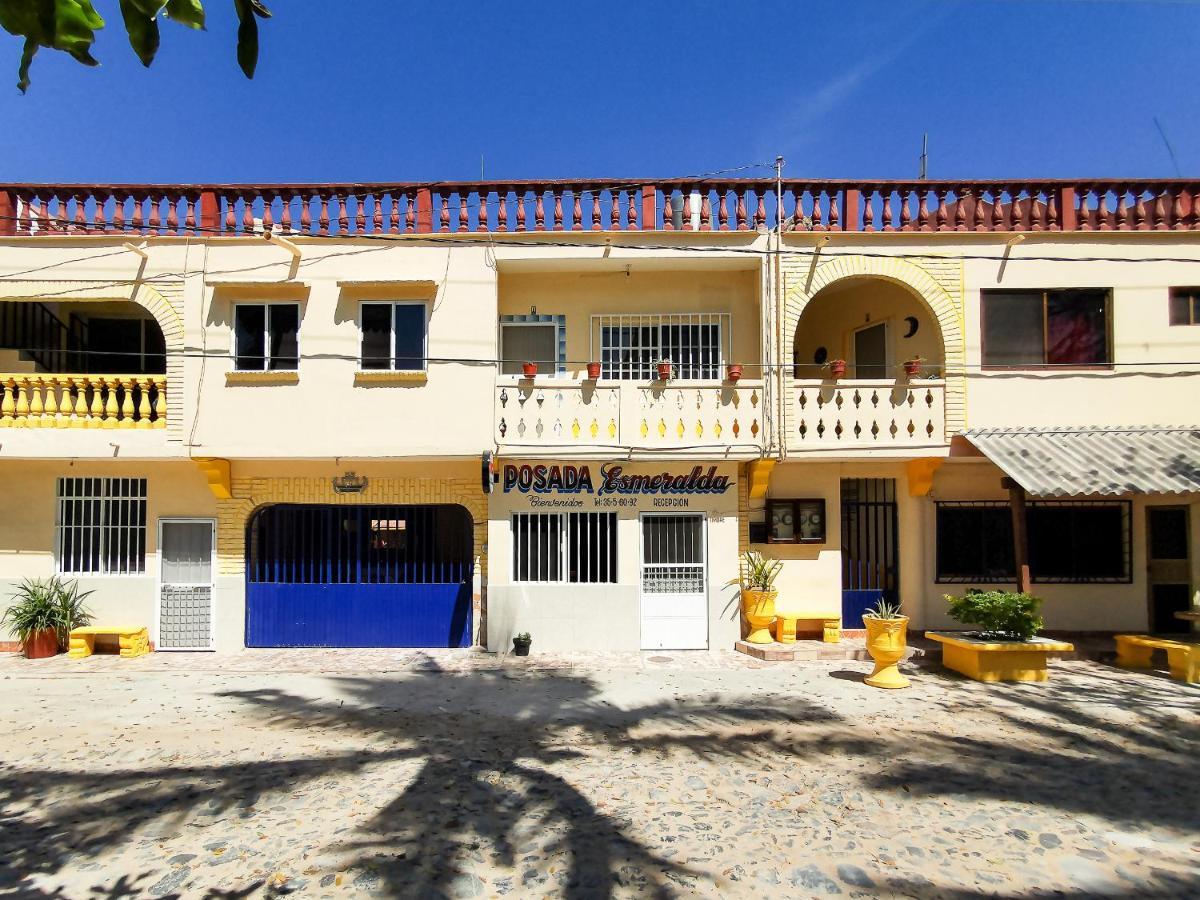 Oyo Hotel Posada Esmeralda San Patricio Melaque Esterno foto