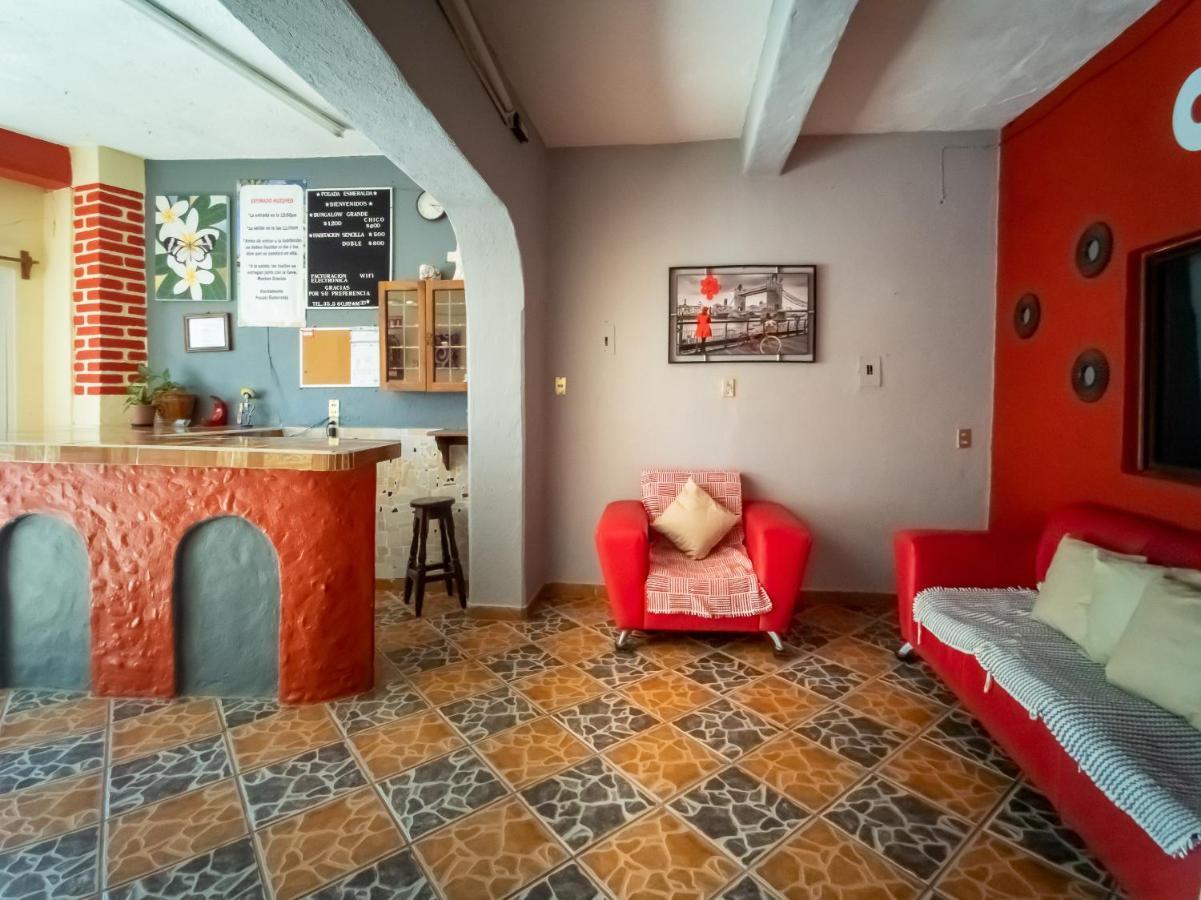 Oyo Hotel Posada Esmeralda San Patricio Melaque Esterno foto